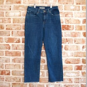 Women's Levi's cropped classic straight dark wash jeans, size 4, 24 in inseam